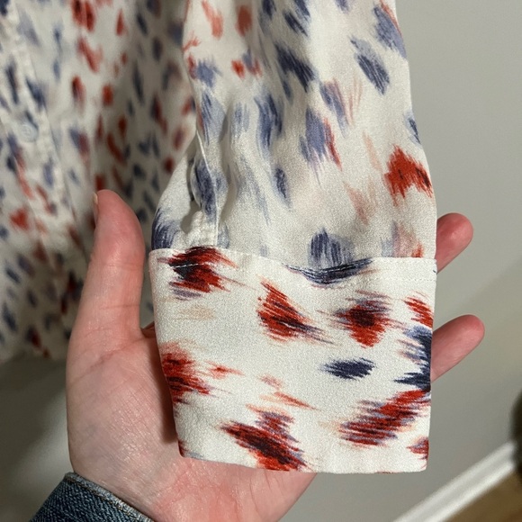 Equipment Multicolored Animal Print Silk Button Down Size Medium - Picture 7 of 8